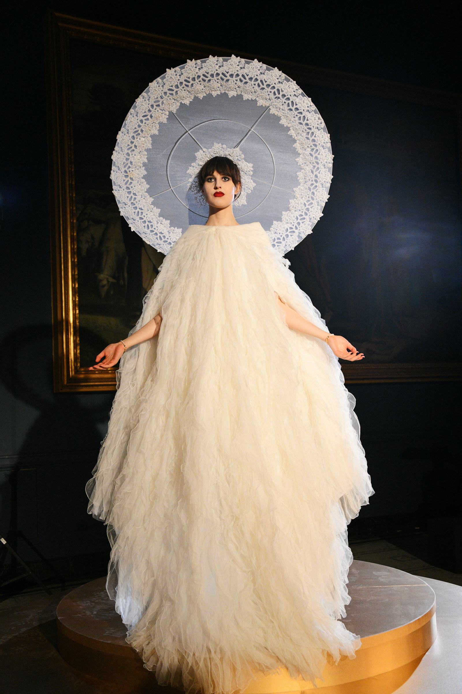 Harris Reed — V&A Fashion in Motion F/W 22